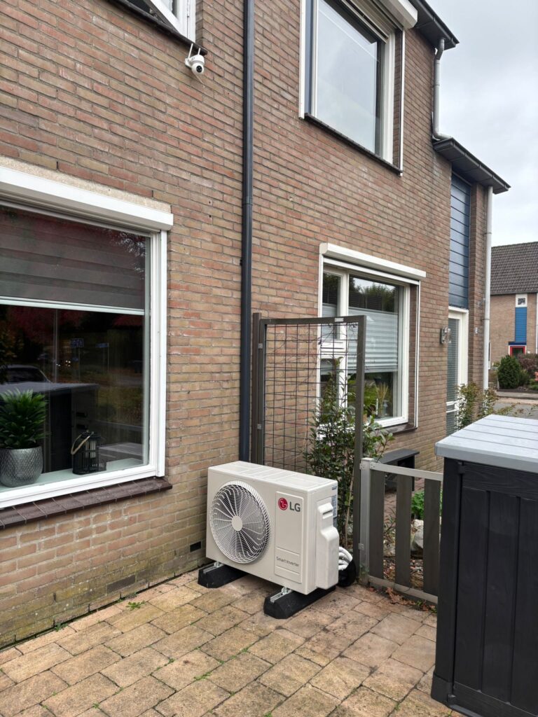 LG MU3R19 + 2x Dualcool Special geplaatst in Woudenberg