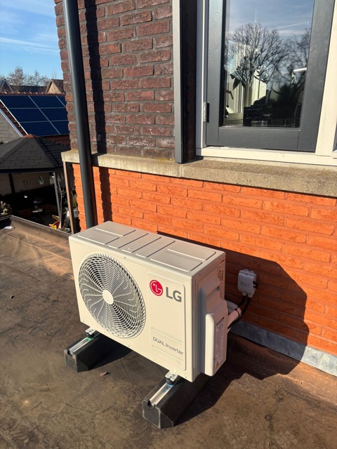Arctic AC - LG Dualcool Special in Putten